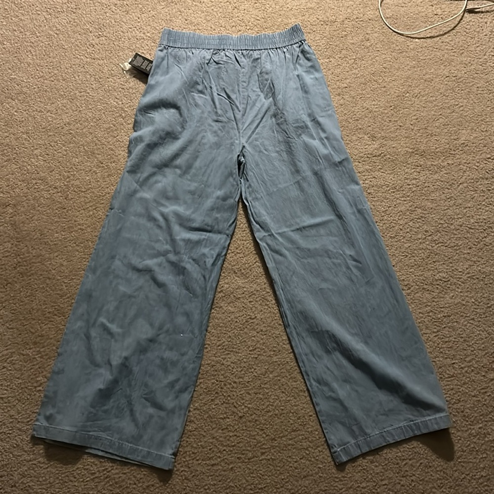 Size medium denim trousers NWT. - Picture 7 of 11